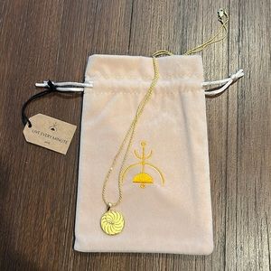 NWT MantraBand Necklace